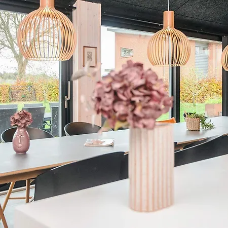 بيت للعطل 12 Person In *